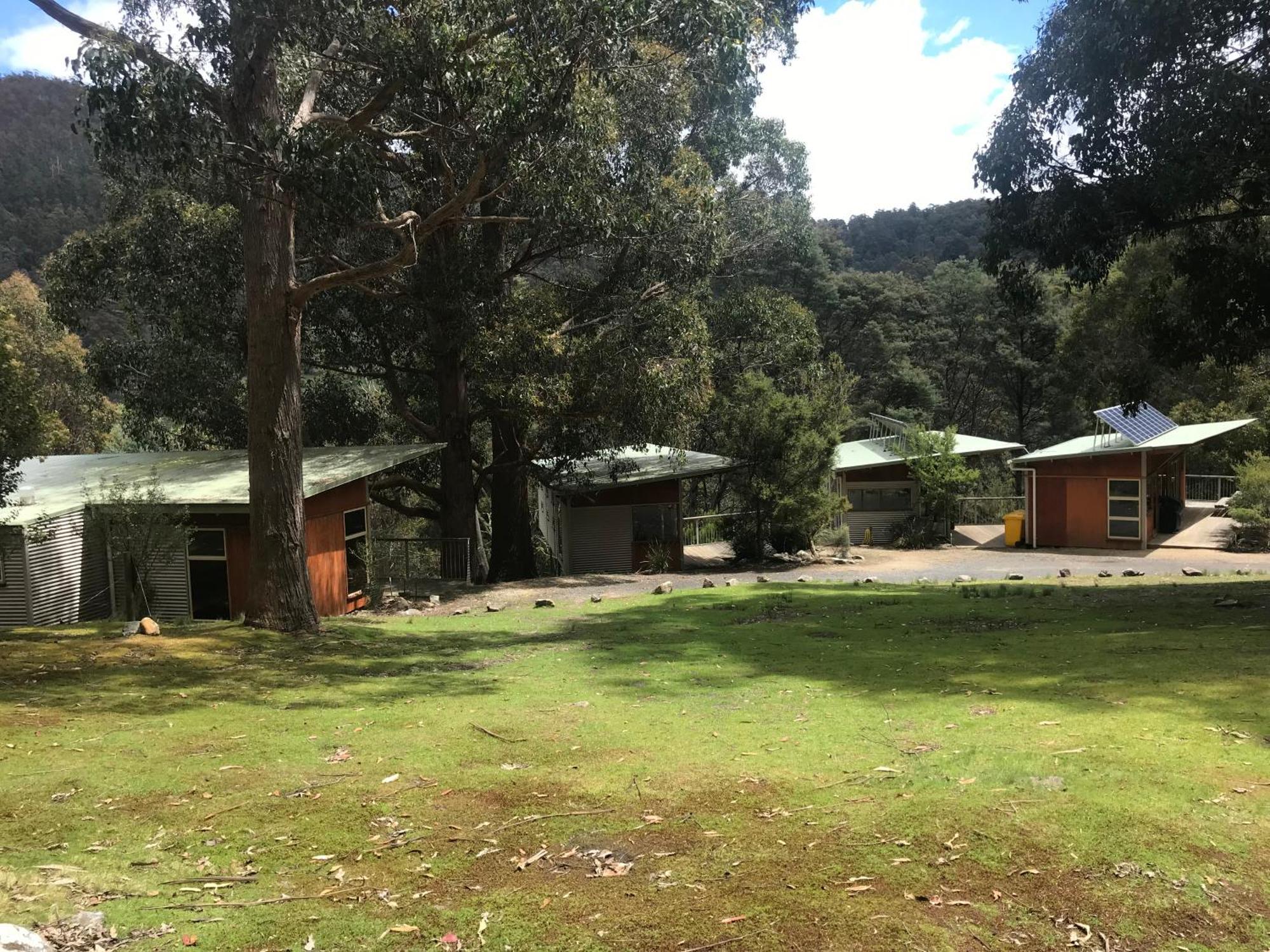 Base Camp Tasmania Hotel New Norfolk Exterior photo